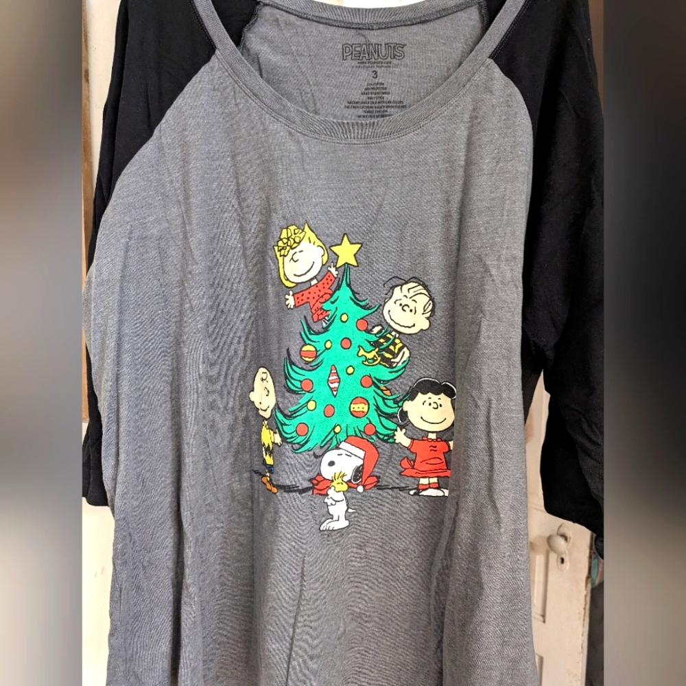 Torrid Peanuts Christmas Shirt
